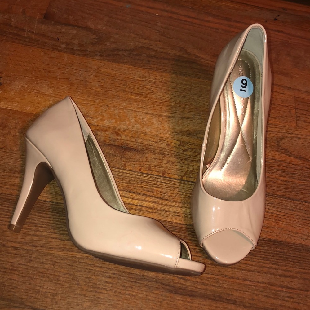 Nude peep toed heels